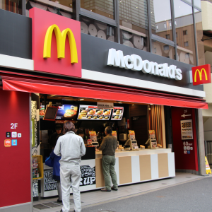 マクドナルド西新宿駅前店