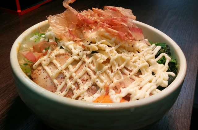 豚あえそば、無料マヨチーズトッピングキャンペーン中！